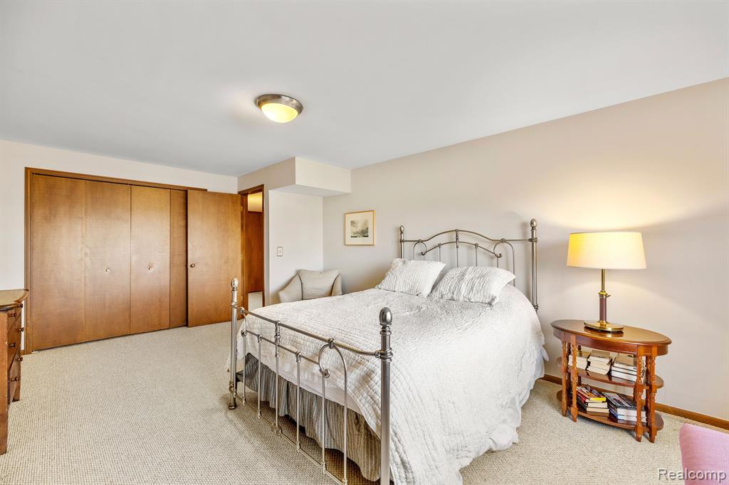 4237 SAWGRASS Drive, Bloomfield Hills, MI 48302 — Photo 28