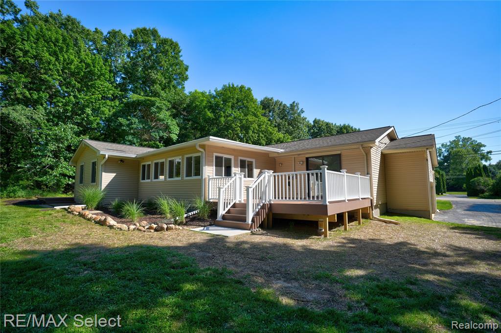 2456 N Tipsico Lake Road, Hartland, MI 48353 — Photo 59