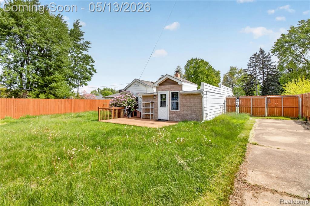 50 CLARENCE Street, Belleville, MI 48111 — Photo 41