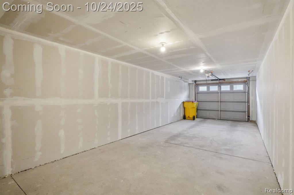 39675 Springwater, Northville, MI 48168 — Photo 29
