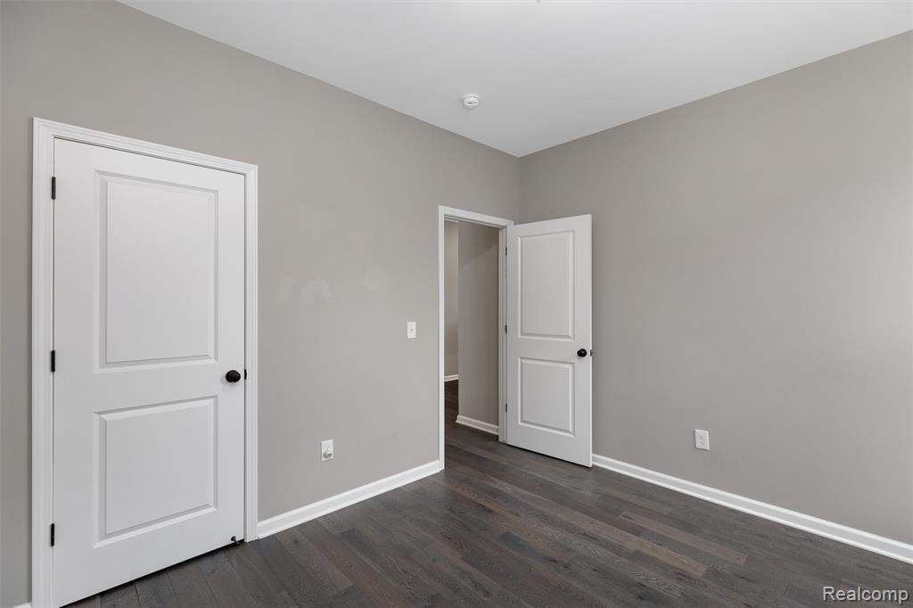 4280 ROLLING MEADOW Lane, Ypsilanti, MI 48197 — Photo 13
