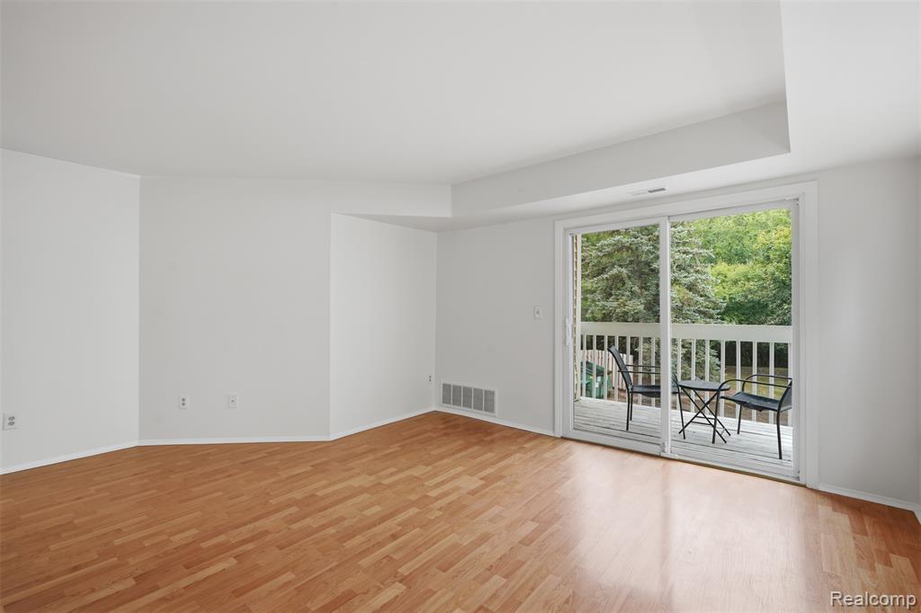 2215 S Huron Parkway - Photo 3