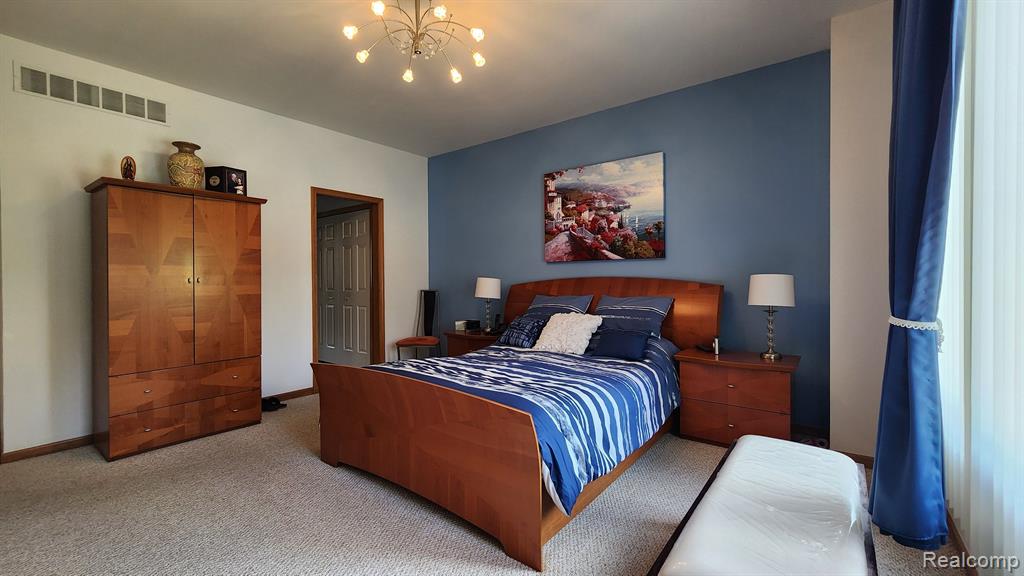49828 SHELBY CREEK Drive, Shelby Twp, MI 48317 — Photo 28