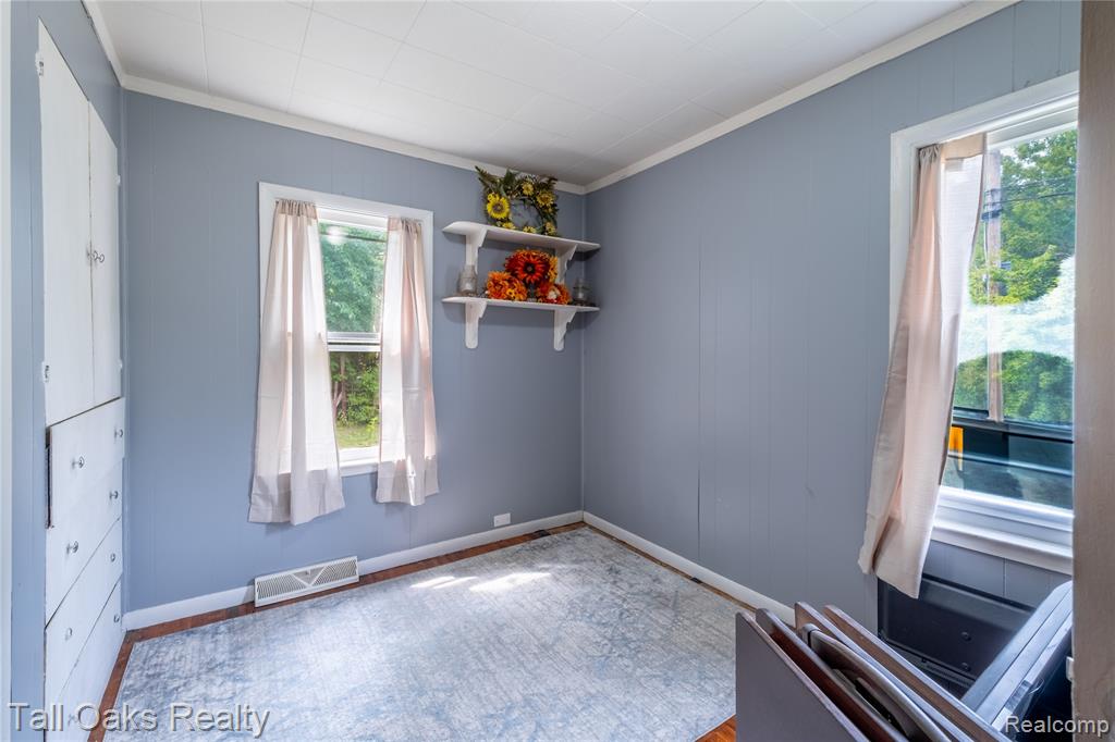 5059 W Coldwater Road, Flint, MI 48504 — Photo 12