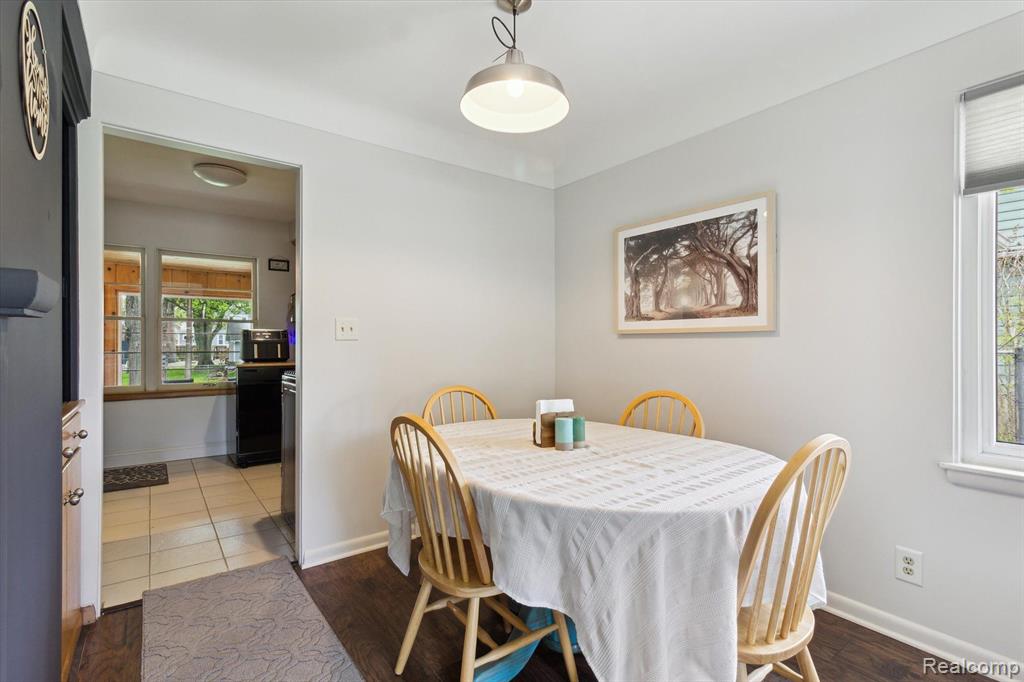 208 E SAINT CLAIR Street, Almont, MI 48003 — Photo 13