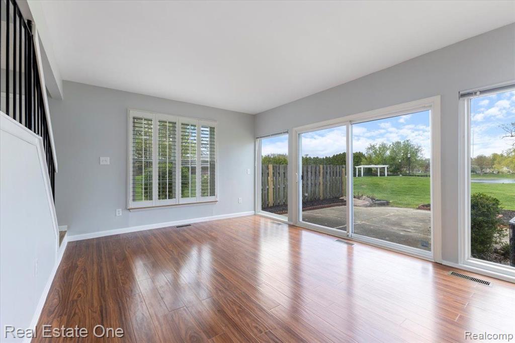 20098 BRYN MAWR, Northville, MI 48167 — Photo 6