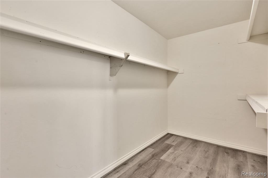 16417 Bishopsgate Drive, Macomb, MI 48044 — Photo 21