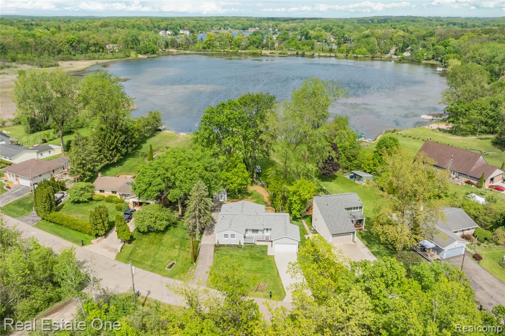 9503 Edward Drive, Brighton, MI 48114 — Photo 63