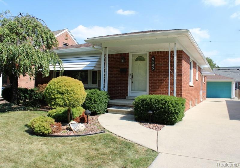 9045 Carter Avenue, Allen Park, MI 48101 — front exterior