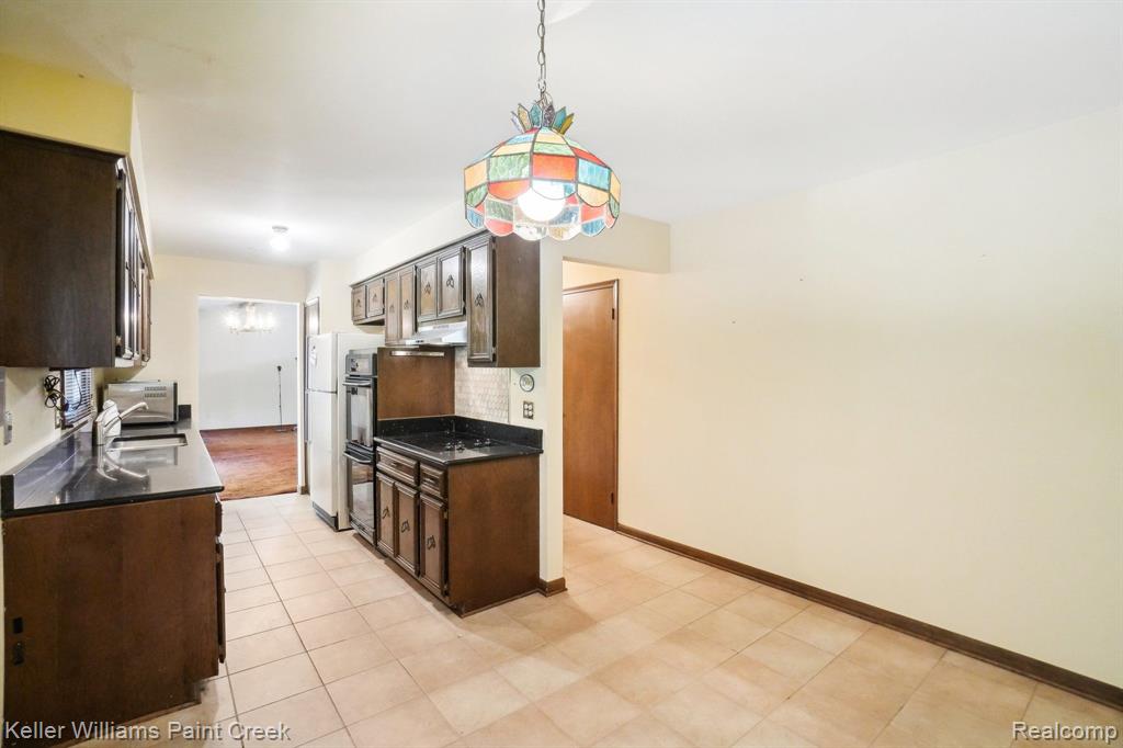 47955 BEN FRANKLIN Drive, Shelby Twp, MI 48315 — Photo 16