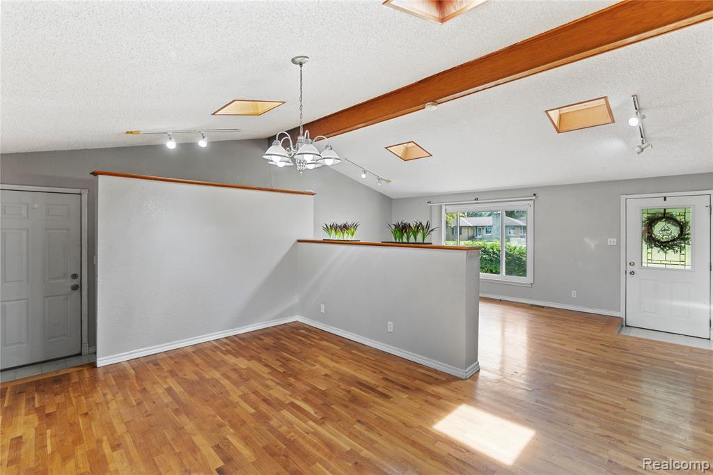 6411 Brookview Drive, Grand Blanc, MI 48439 — Photo 13