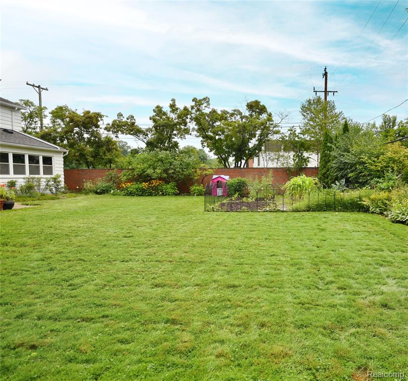 955 Wakefield Street, Birmingham, MI 48009 — Photo 41
