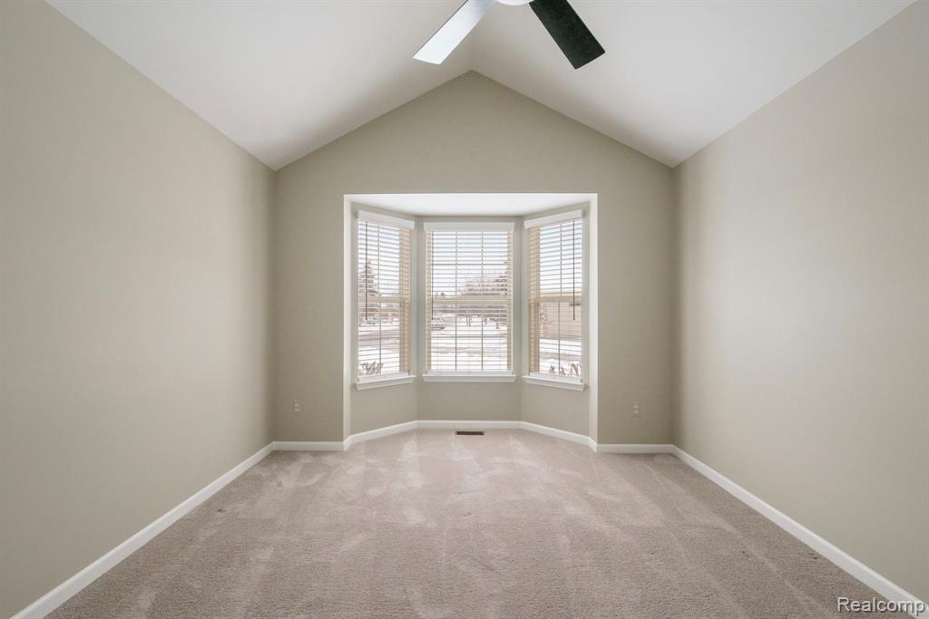 671 Woodhaven Drive, Commerce Twp, MI 48390 — Photo 26