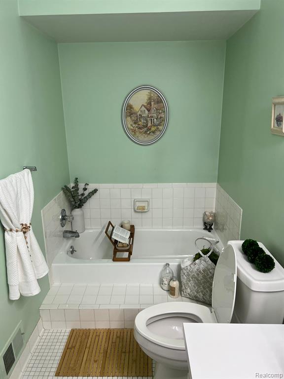 29577 PINE RIDGE Circle, Farmington Hills, MI 48331 — Photo 13