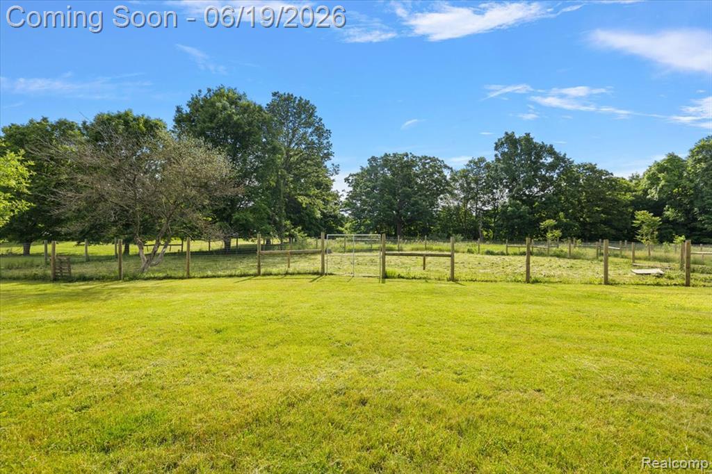 10324 Oakhill Road, Holly, MI 48442 — Photo 36