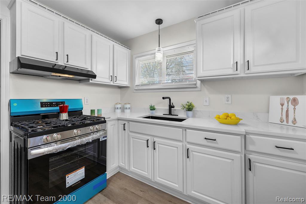 577 Brandt Street, Garden City, MI — Photo 17