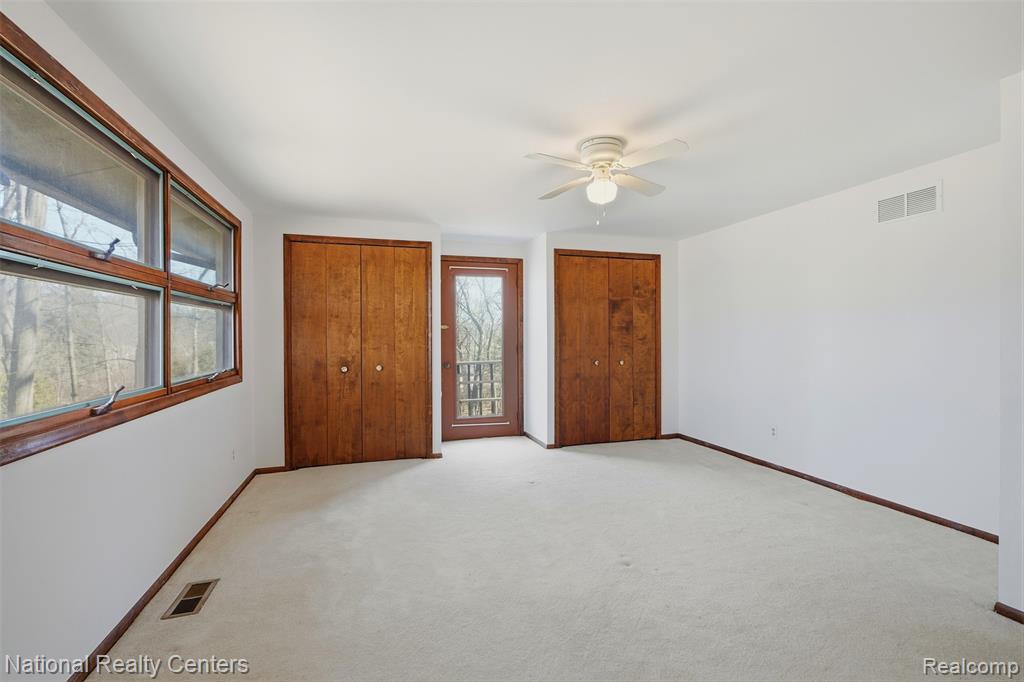 4710 Cove Road, West Bloomfield, MI 48323 — Photo 47