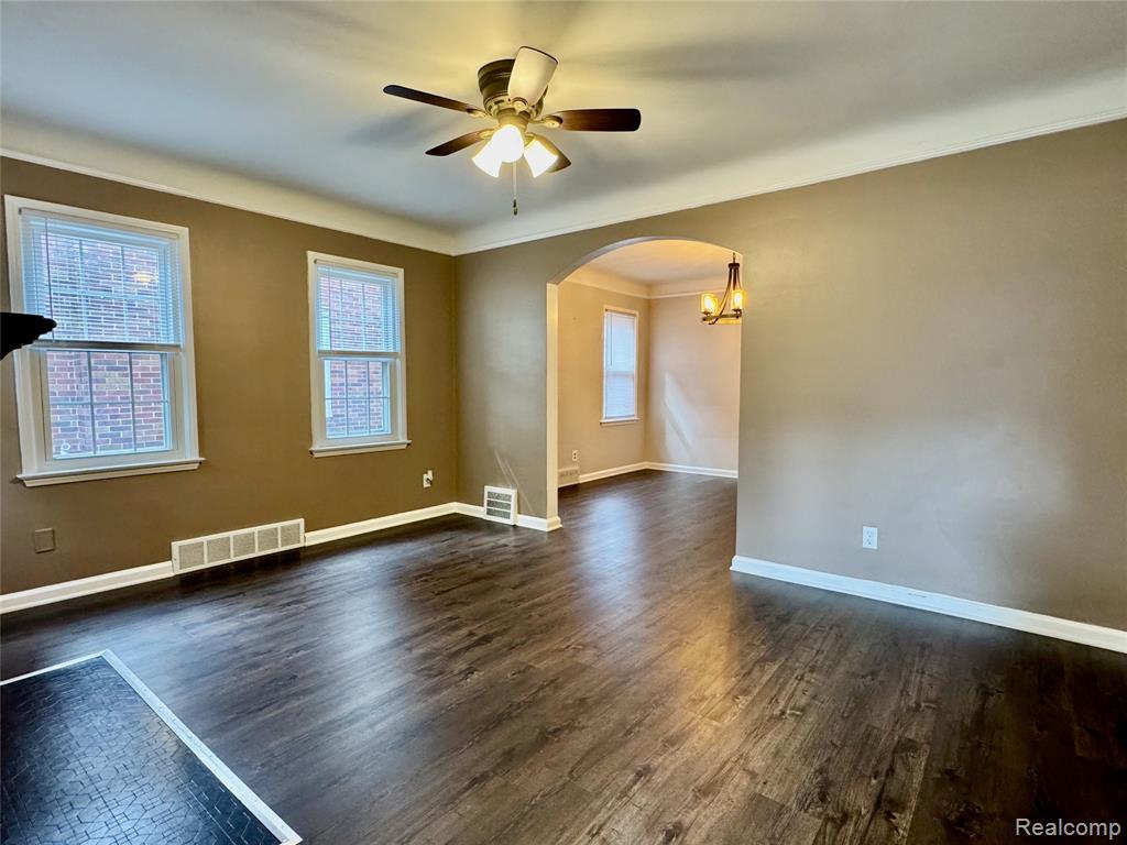 762 Emmons Boulevard, Lincoln Park, MI 48146 — Photo 9