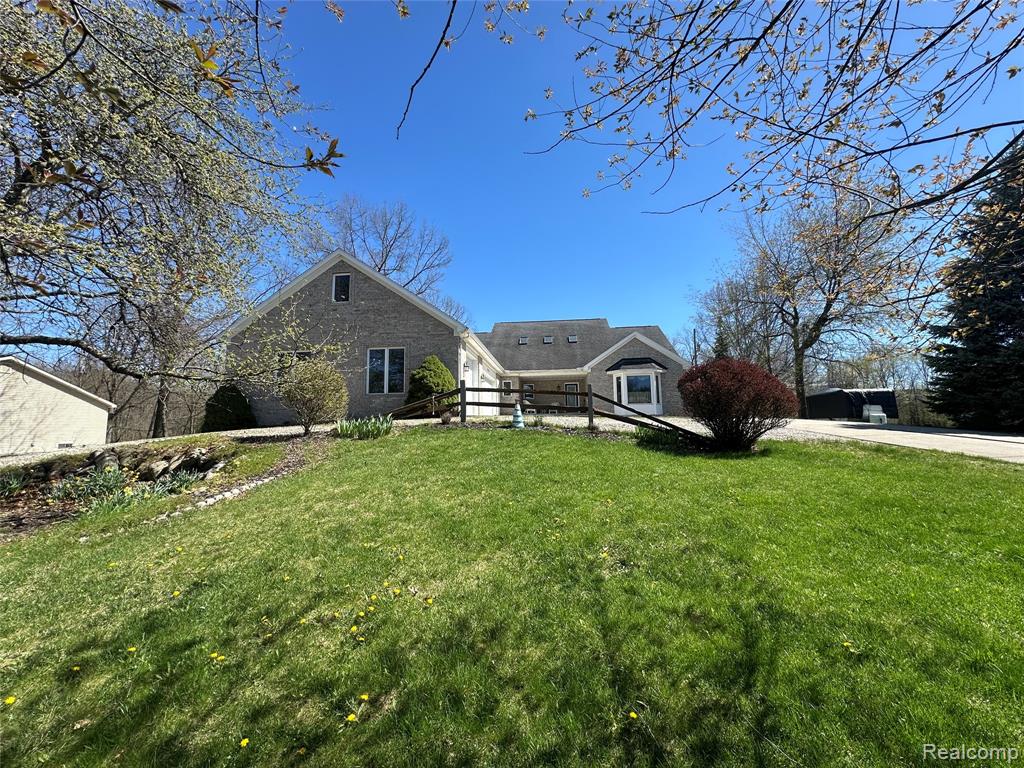 3630 S Shimmons Circle, Auburn Hills, MI 48326 — Photo 3