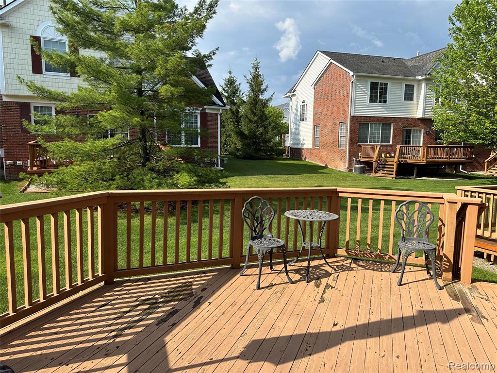 41827 Yeats Drive, Novi, MI — Photo 28