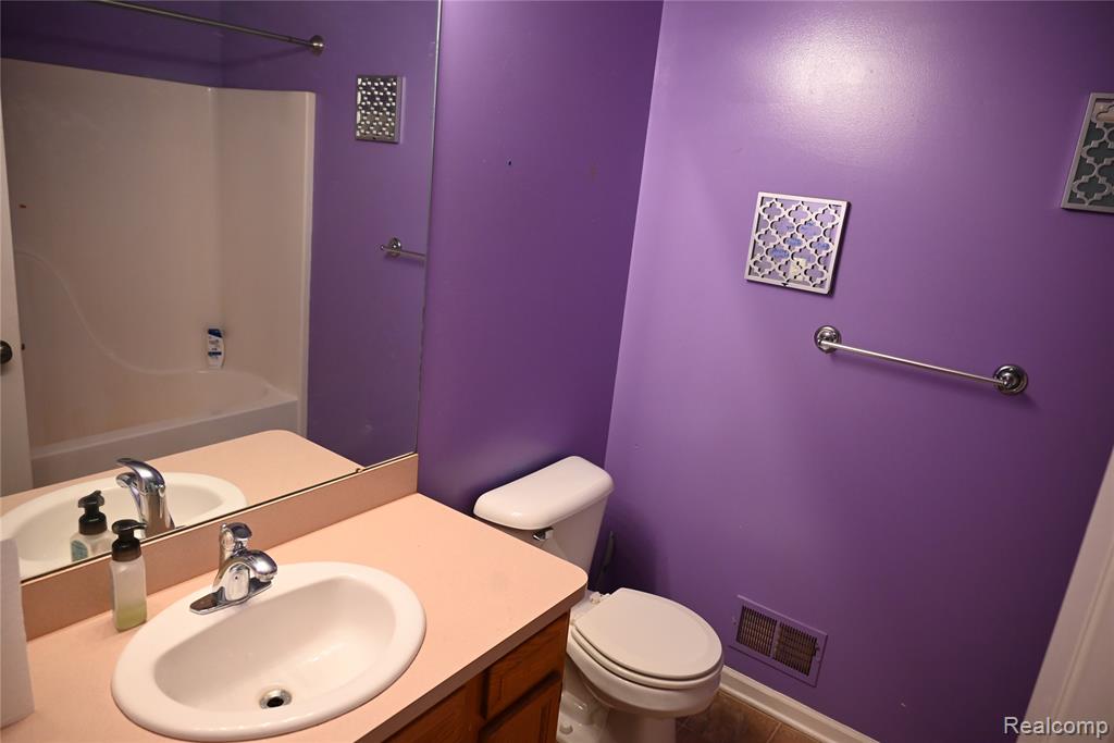 8826 Mikado Drive, Newport, MI 48166 — Photo 12