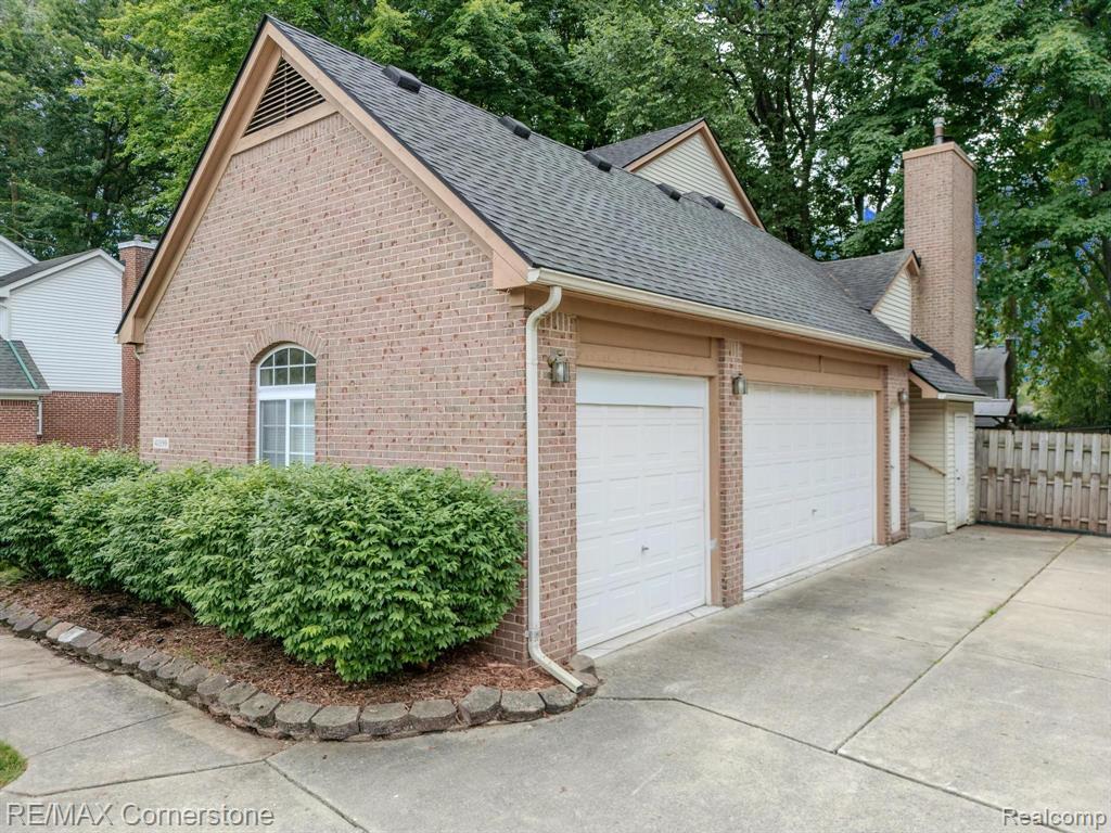 41899 CONNERWOOD Court, Canton, MI 48187 — Photo 54