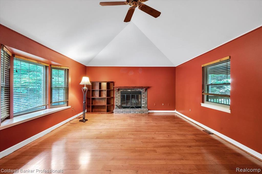8873 Nepahwin Drive, Clarkston, MI 48348 — Photo 15