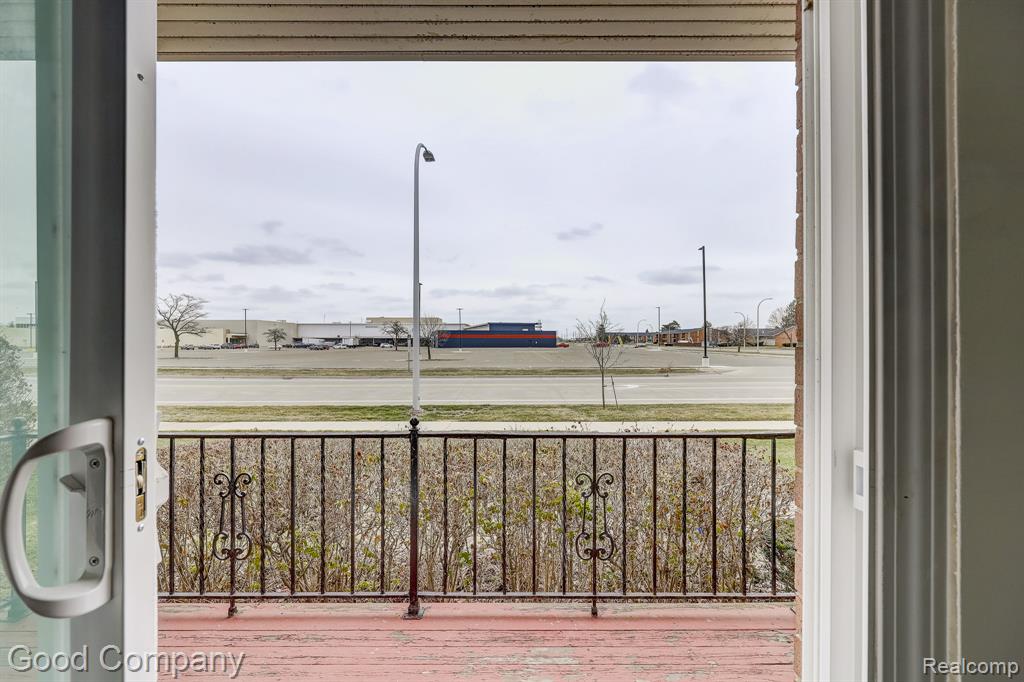 32075 Beaconsfield Street, 29, Roseville, MI 48066 — Photo 7