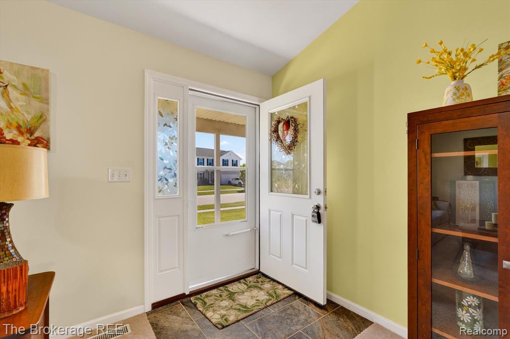 2092 Brier Crest Drive, Davison, MI 48423 — Photo 6