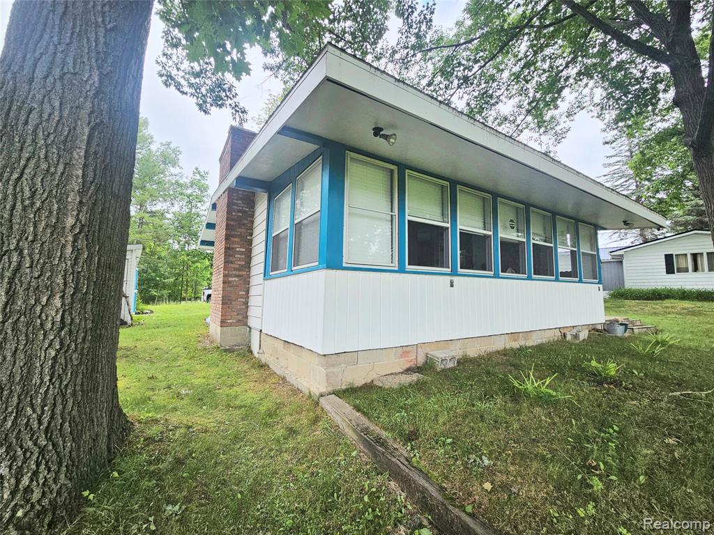 942 Pequot Lane, Hope, MI 48628 — Photo 10