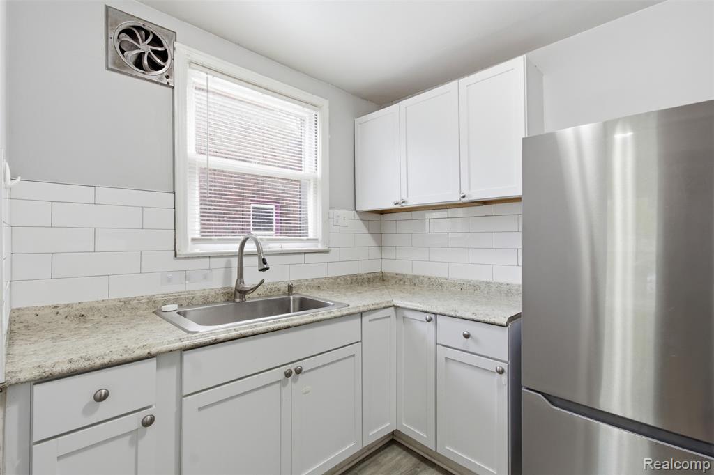 12051 Wayburn Street, Detroit, MI 48224 — Photo 8