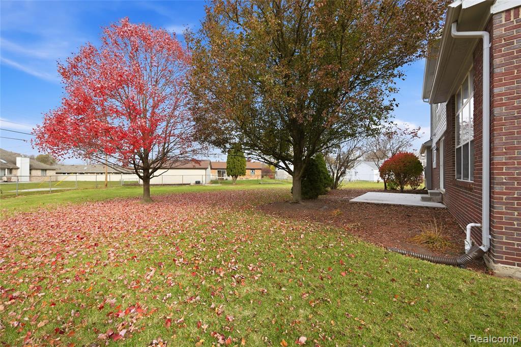 42453 Willsharon Street, Sterling Heights, MI 48314 — Photo 36