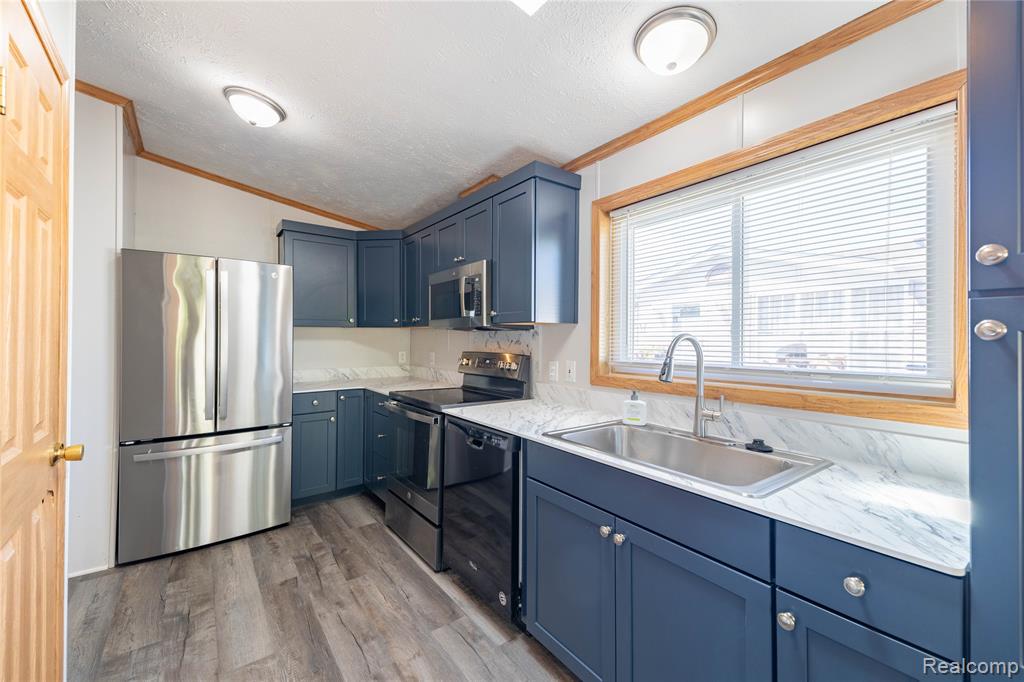 11160 Chestnut Run Court, South Lyon, MI 48178 — Photo 12