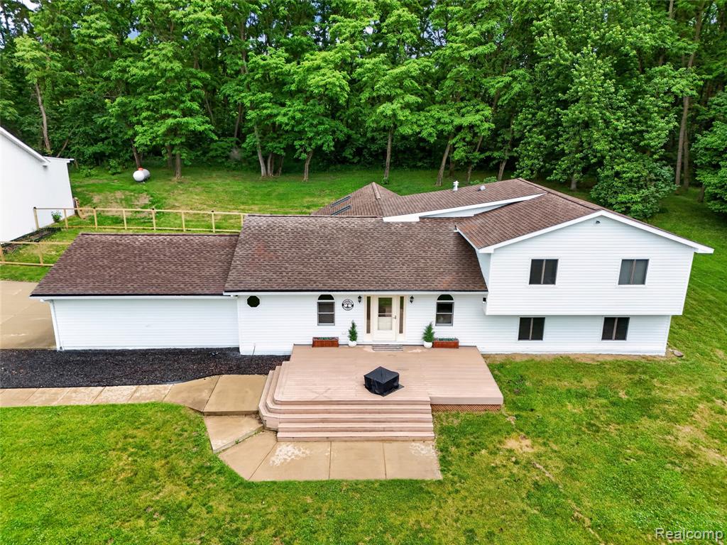 8655 Joey Drive, Pinckney, MI 48169 — Photo 2