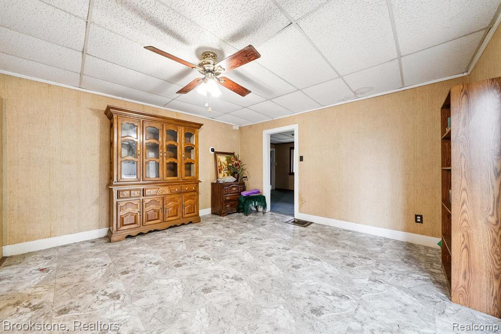 326 S Main Street, Almont, MI 48003 — Photo 17