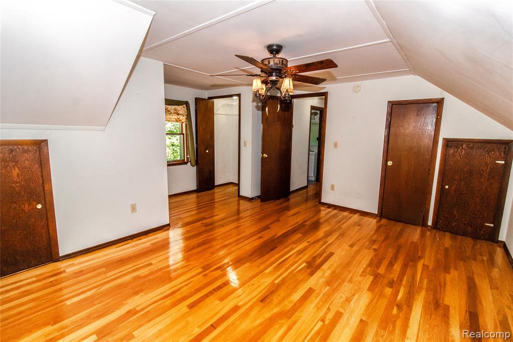 9051 Vienna Road, Otisville, MI 48463 — Photo 21