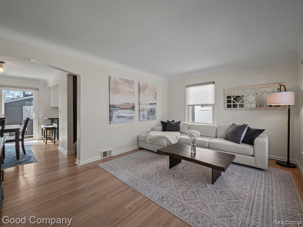 472 BENNAVILLE Avenue, Birmingham, MI 48009 — Photo 5