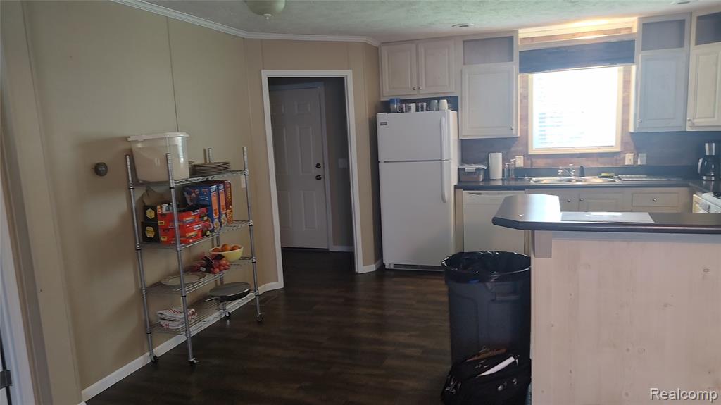 66 Grey Fox Court, Grand Blanc, MI 48439 — Photo 17