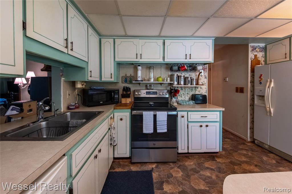 57121 OMO Road, Ray, MI — Photo 15