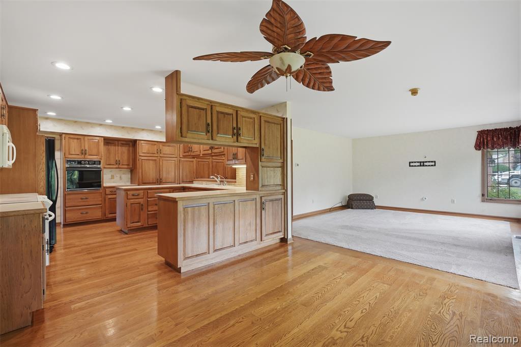 9277 Burning Tree Drive, Grand Blanc, MI 48439 — Photo 20
