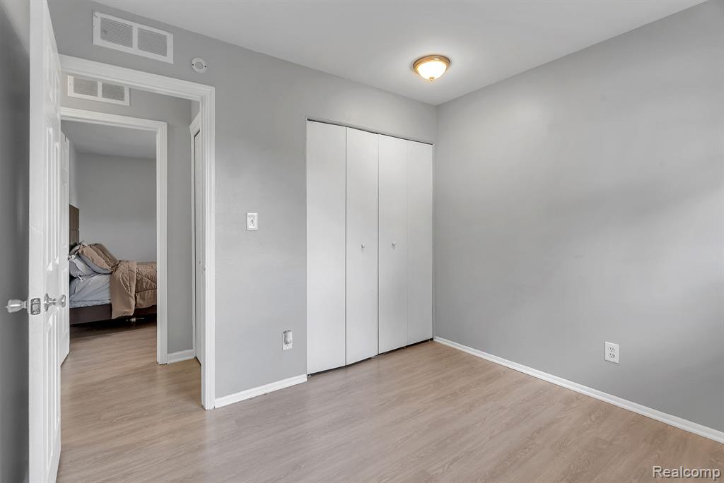 4408 Campbell Street, Dearborn Heights, MI 48125 — Photo 28