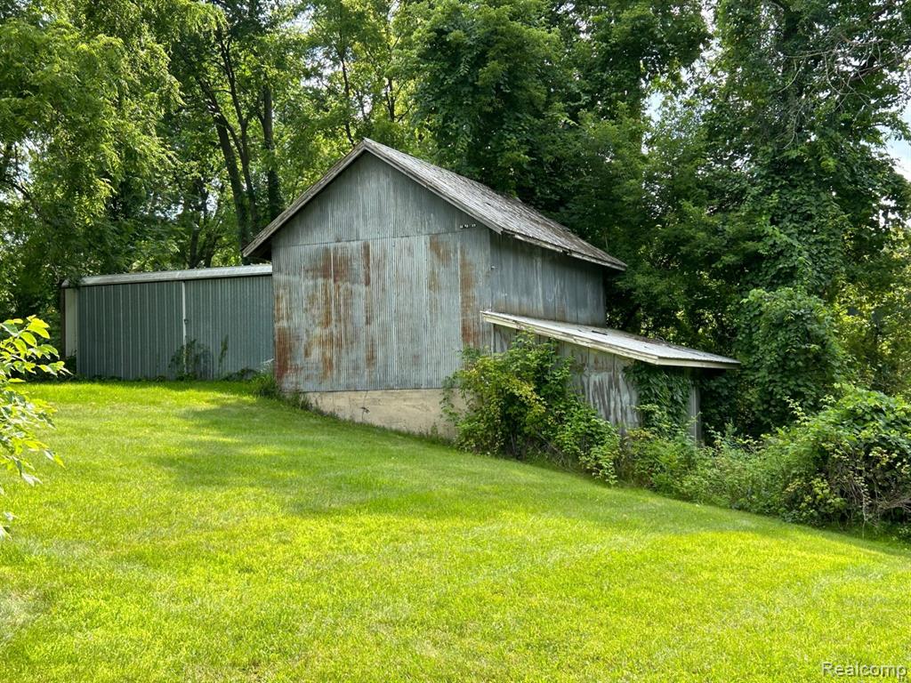 10470 N Rushton Road, South Lyon, MI 48178 — Photo 4