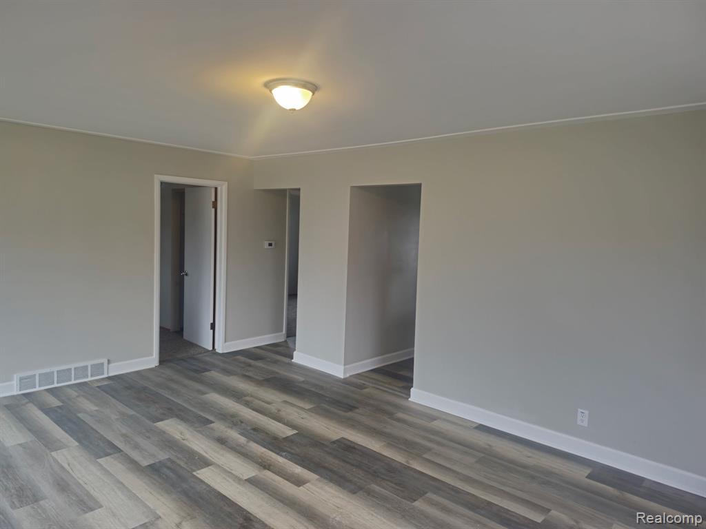 912 Markham Street, Flint, MI 48507 — Photo 4