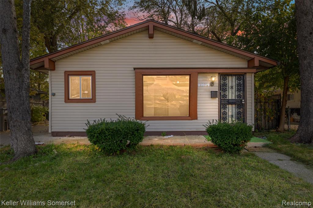 27017 Florence Street, Inkster, MI 48141