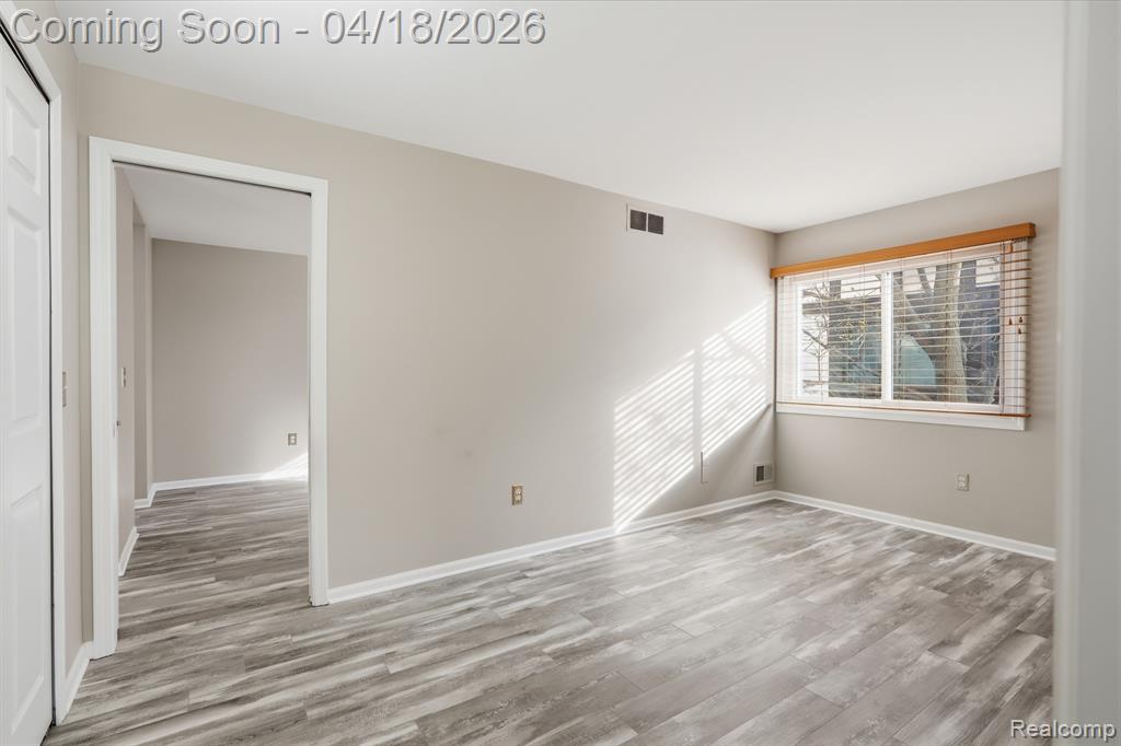 408 Country Club Drive, Saint Clair Shores, MI 48082 — Photo 13