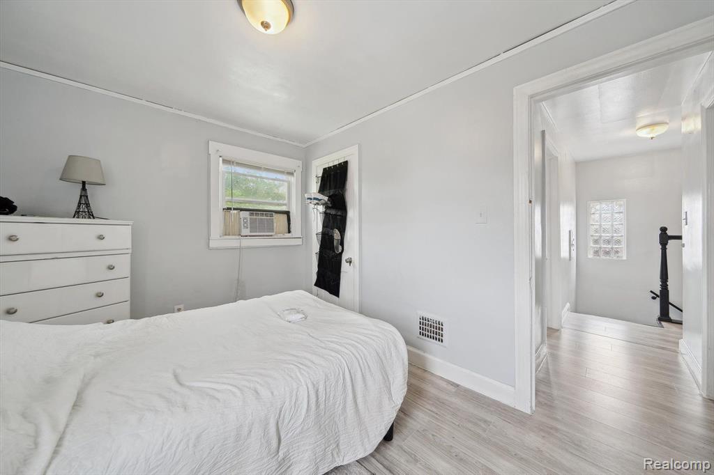 15032 SNOWDEN Street, Detroit, MI 48227 — Photo 24