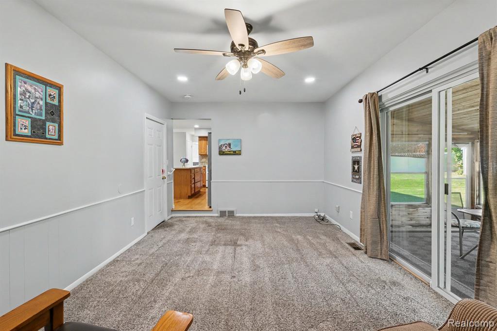 5504 Antoinette Drive, Grand Blanc, MI 48439 — Photo 18