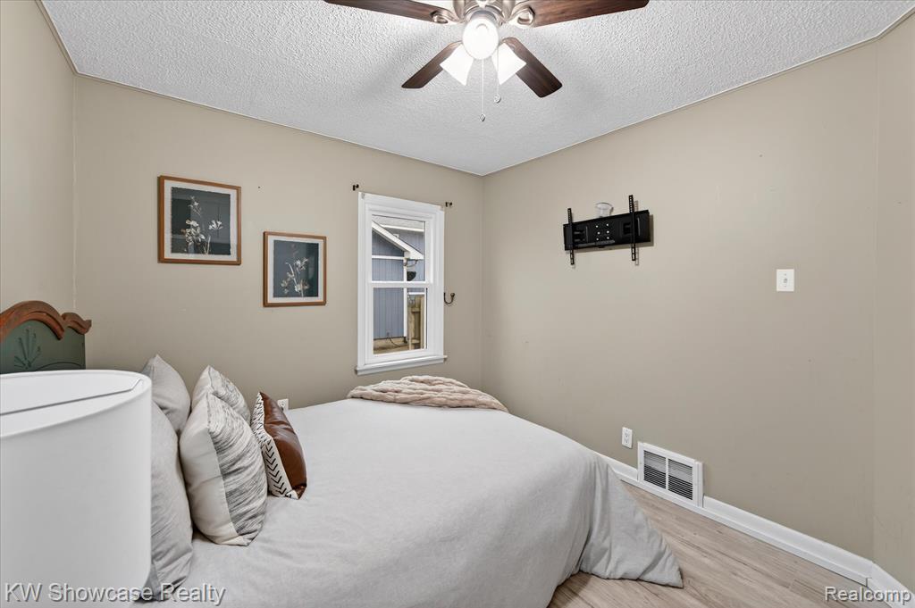 901 N Hix Road, Westland, MI — Photo 15