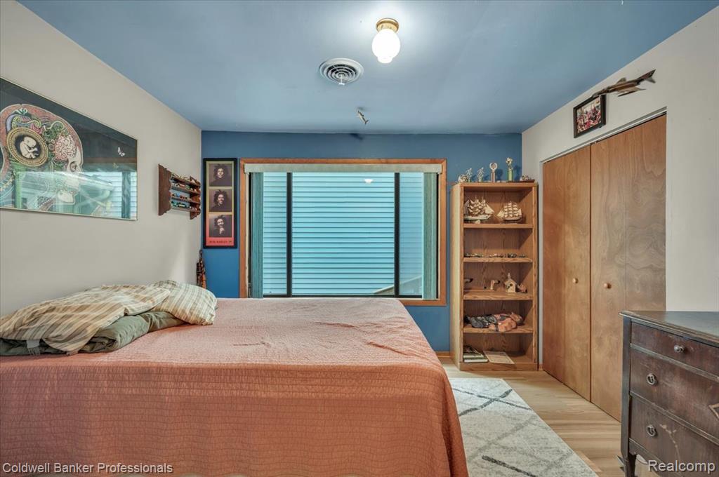 1325 Elkhorn Lake Road, Lake Orion, MI 48362 — Photo 40
