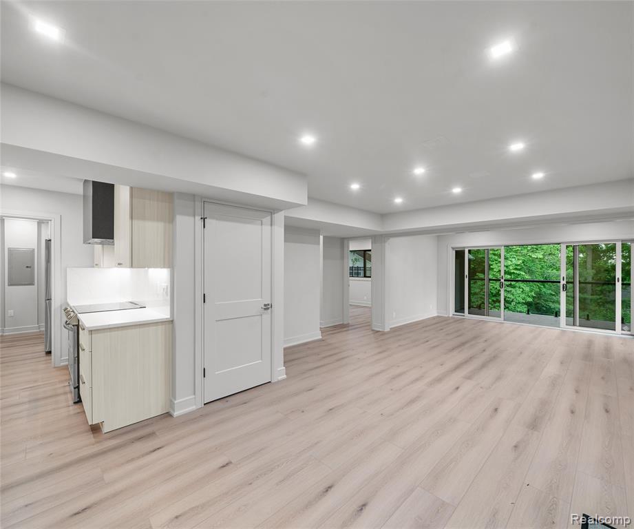 462 EAST Street, Northville, MI 48167 — Photo 4